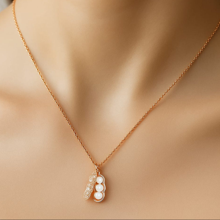 ELARA PENDANT