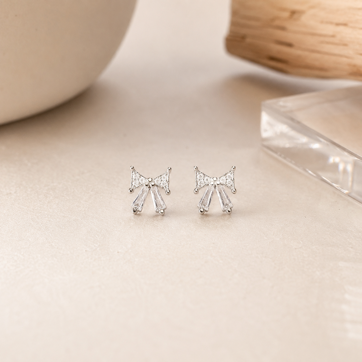 AURE STUDS EARRINGS