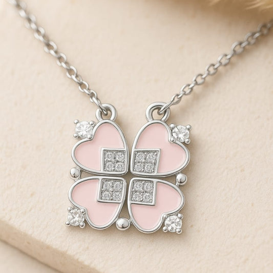 LUNA CLOVER PENDANT