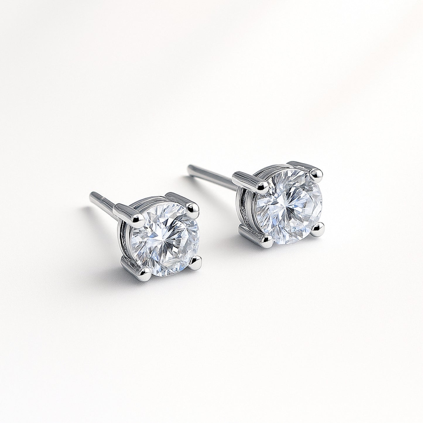 Eclate Studs