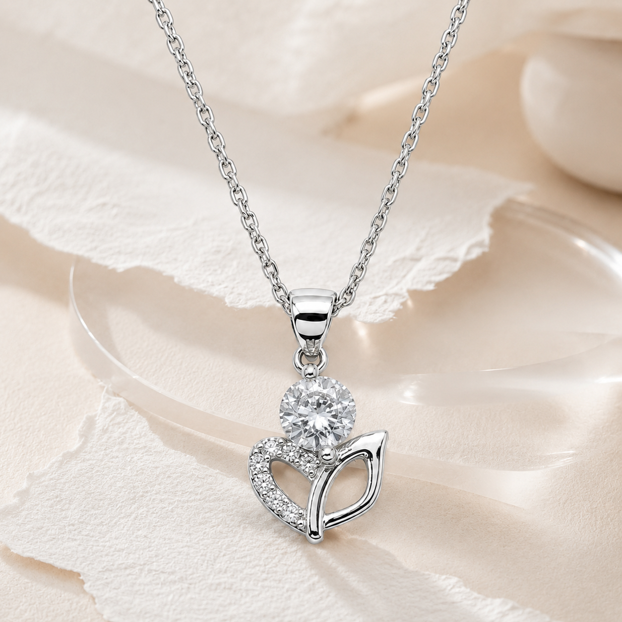 NOAIR LEAF NECKLACE