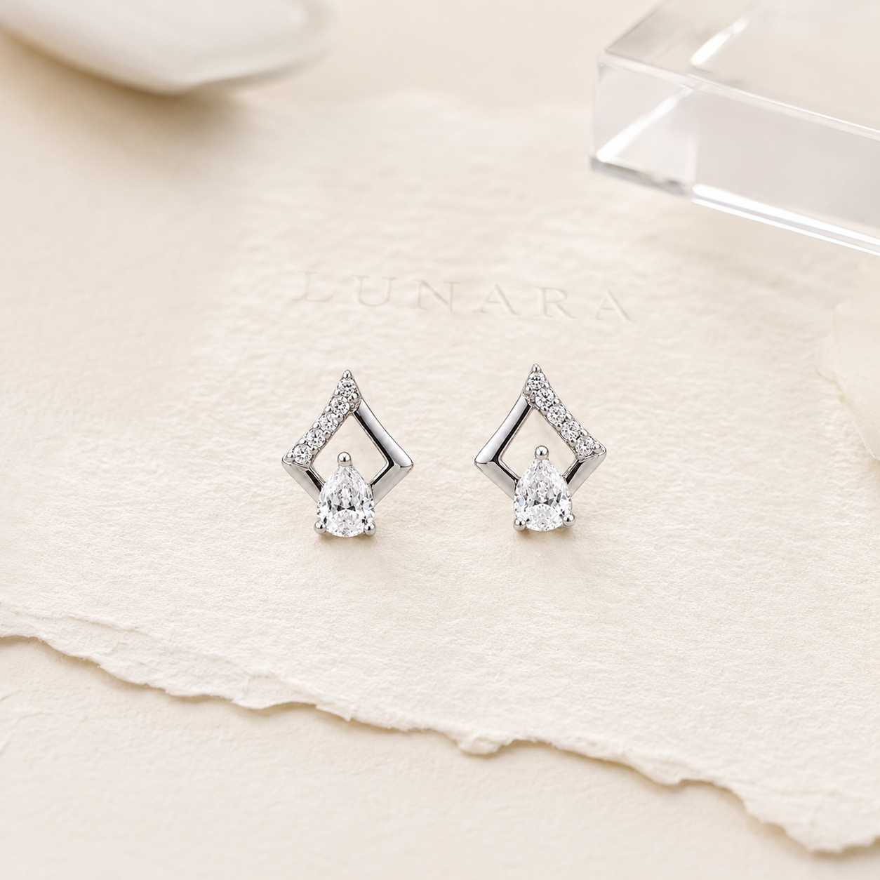 CRYSTAL VEE EARRINGS STUDS