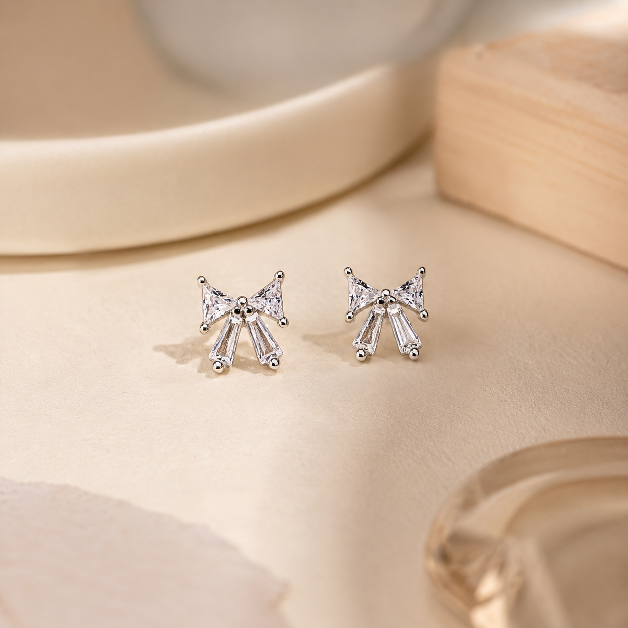 AURE STUDS EARRINGS